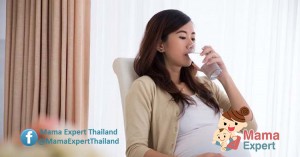 การดื่มน้ำของแม่ท้อง แม่ท้องต้องดื่มน้ำเพิ่มมากขึ้น จริงหรือไม่