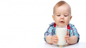 นมมีกี่ประเภท เลือกนมยังไงให้เหมาะสมกับลูก